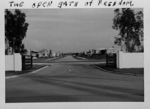 Front Gate 1960.gif (63168 bytes)